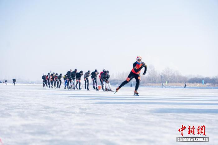 哈尔滨冰超2026亚洲速度滑冰超级耐力赛正式开赛