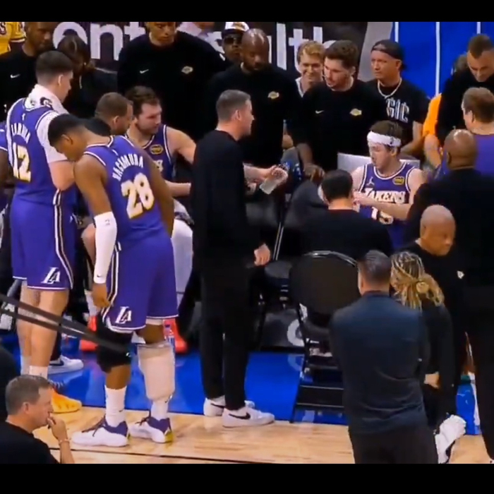 八村垒腿伤出战成疑 球队面临关键战考验