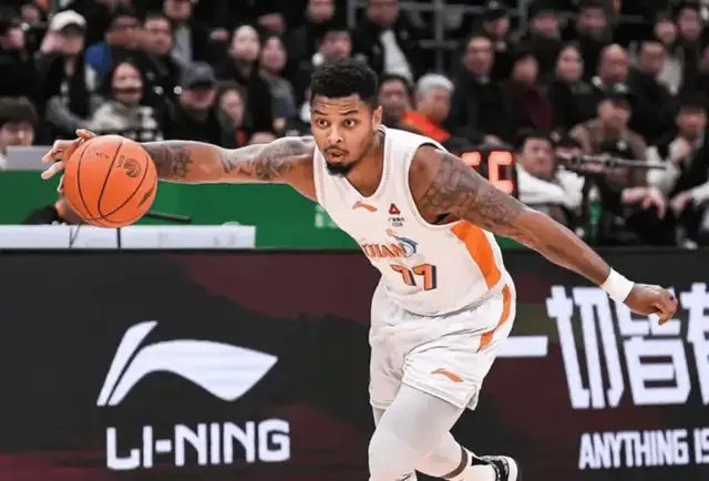 皮特森44分怒砍福建，新疆弃将成CBA最大反面教材