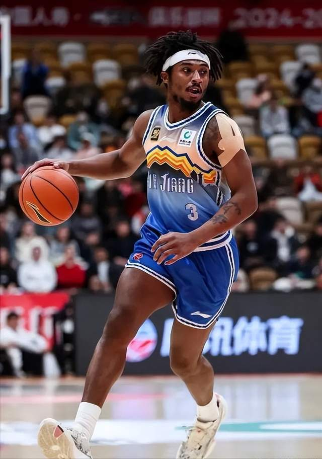 皮特森44分怒砍福建，新疆弃将成CBA最大反面教材