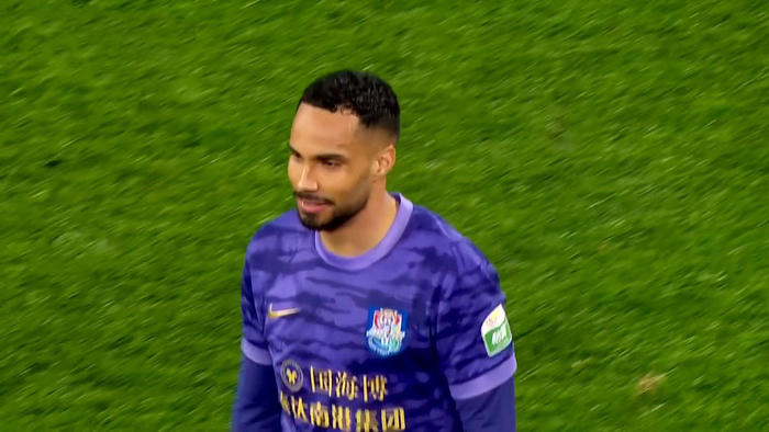 津门虎客场险胜申花难掩保级危机