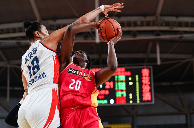 四川女篮力克山西女篮，总比分2-1领先夺赛点